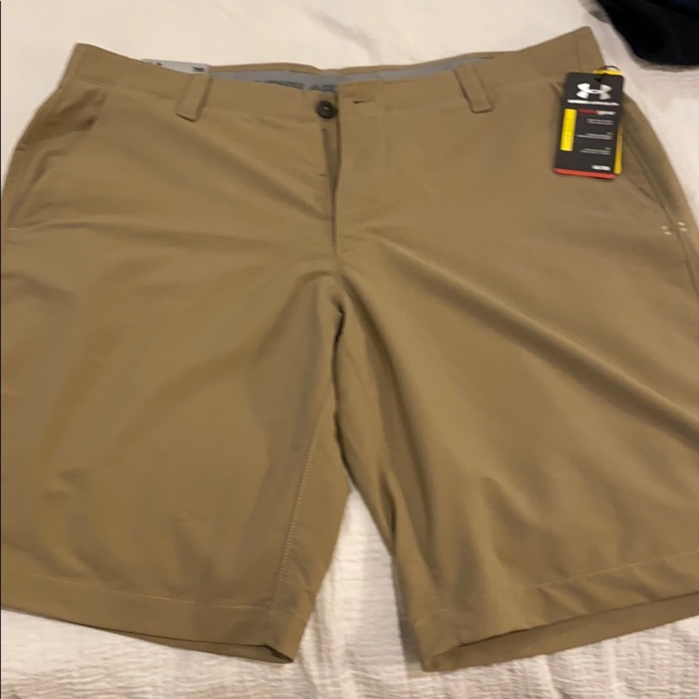 Under Armour Golf Shorts 38